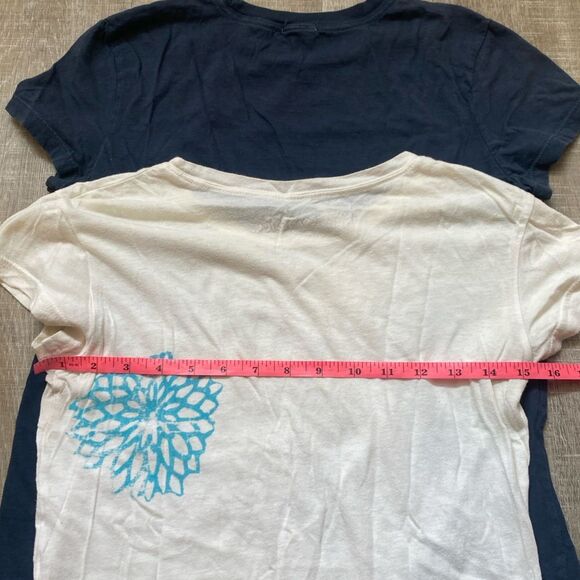 (2) Y2K O’NEILL OLD NAVY Vintage Baby Tees S Graphic T-Shirt Floral Fitted Tee - Picture 16 of 16